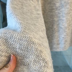 Light Heather grey loft sweater